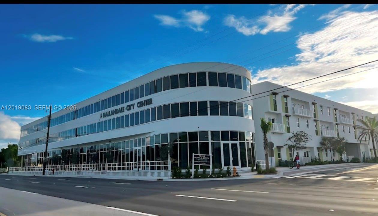 501 N Dixie Hwy # 2004, Hallandale Beach FL 33009