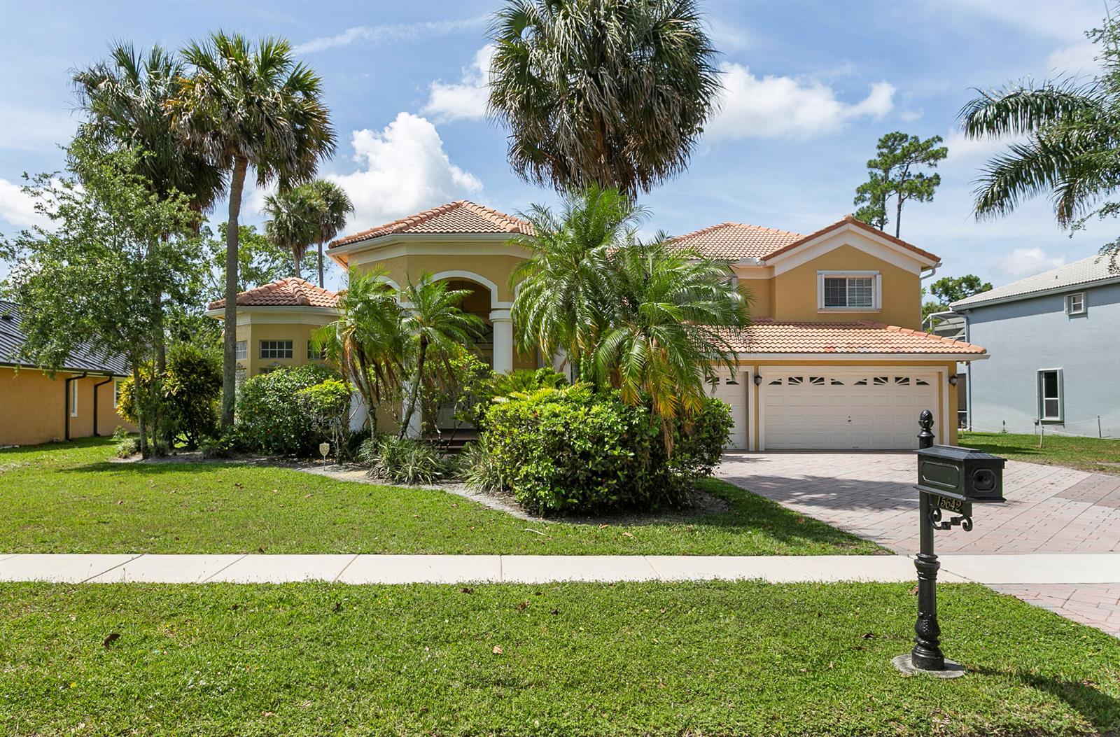 15642 Cypress Park Drive, Wellington FL 33414