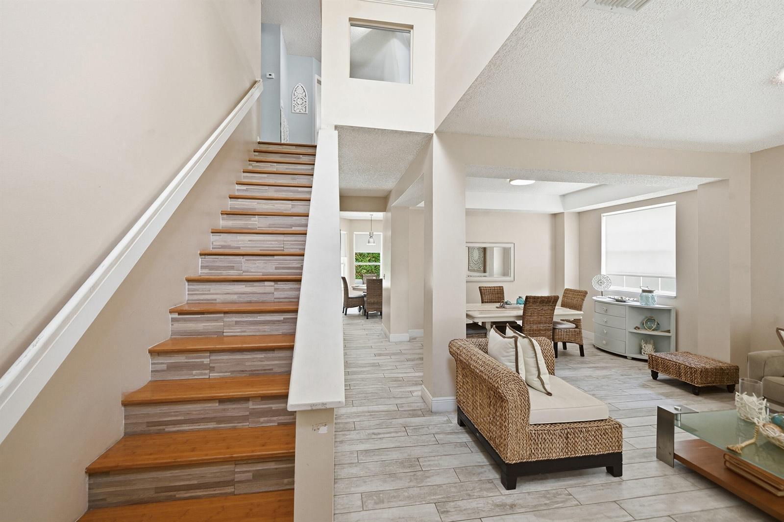 15073 Oak Chase Court, Wellington FL 33414 photo 2