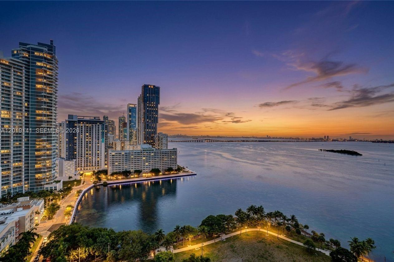 1900 N Bayshore Dr # 2204, Miami FL 33132 photo 2