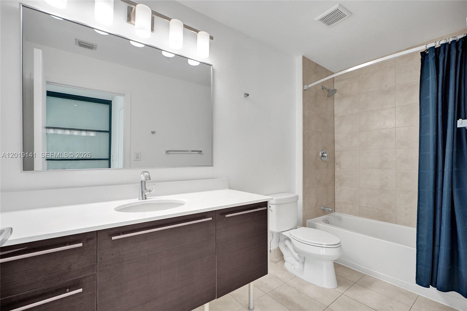 1900 N Bayshore Dr # 2204, Miami FL 33132 photo 4