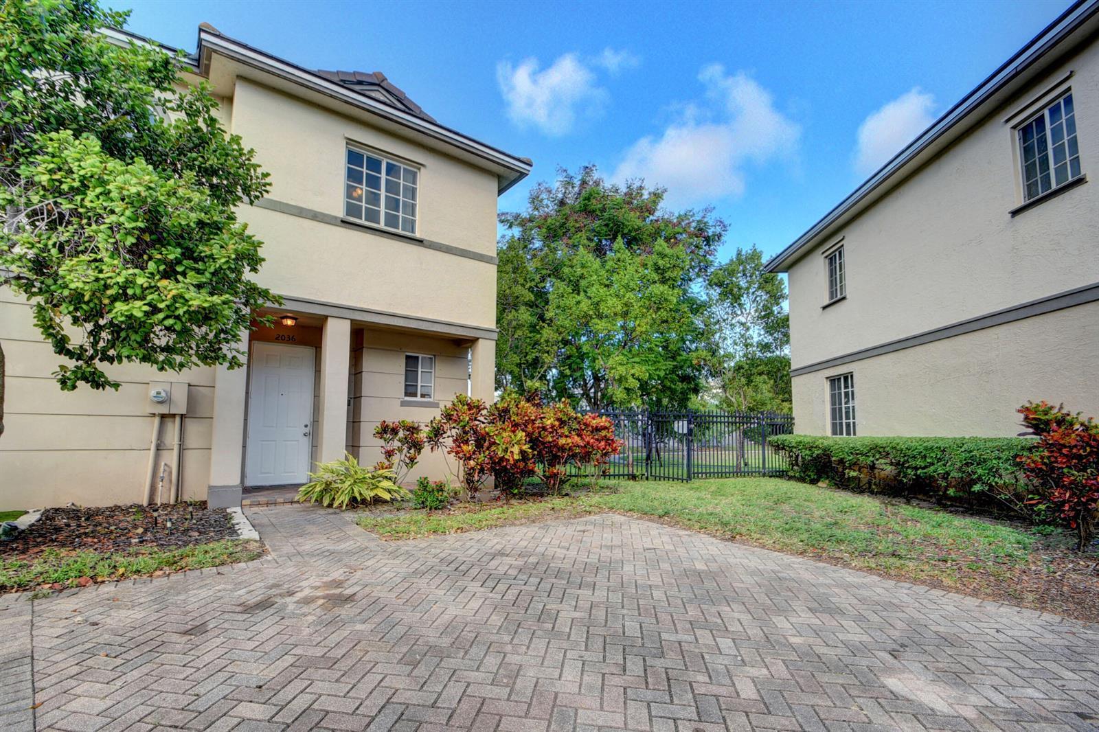 2036 Marsh Harbor Drive, West Palm Beach FL 33404 photo 2