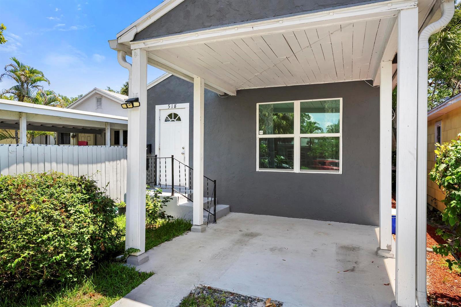 518 N C Street, FL 33460 photo 3