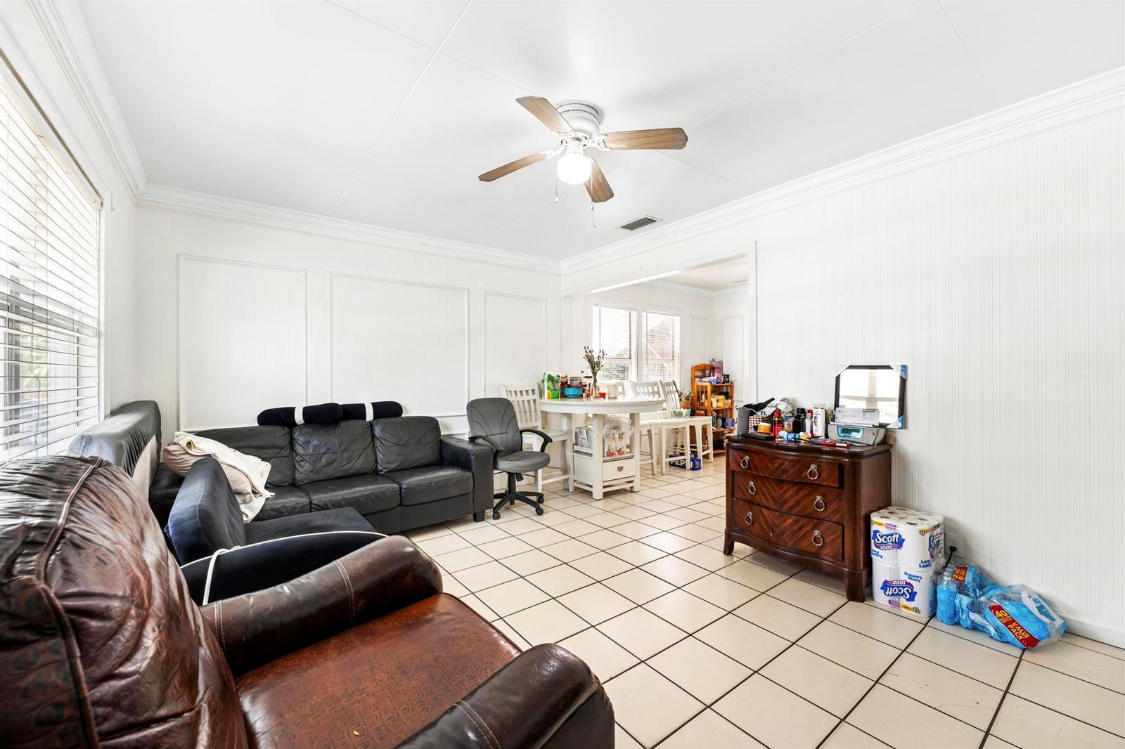 926 S L Street, FL 33460 photo 5