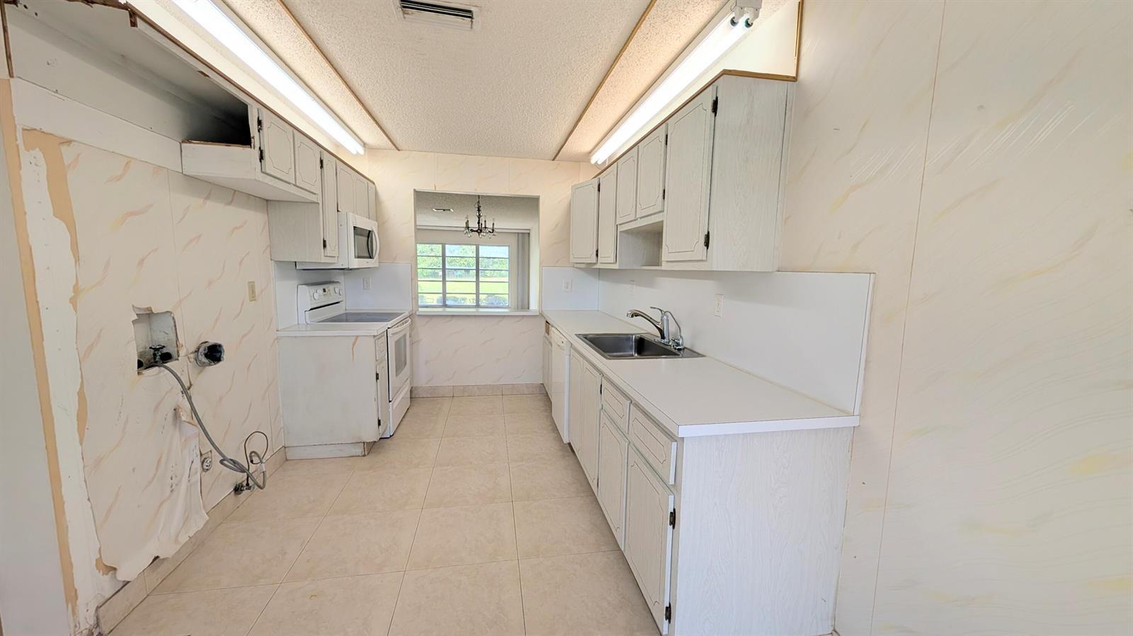 13665 Via Aurora # C, Delray Beach FL 33484 photo 2