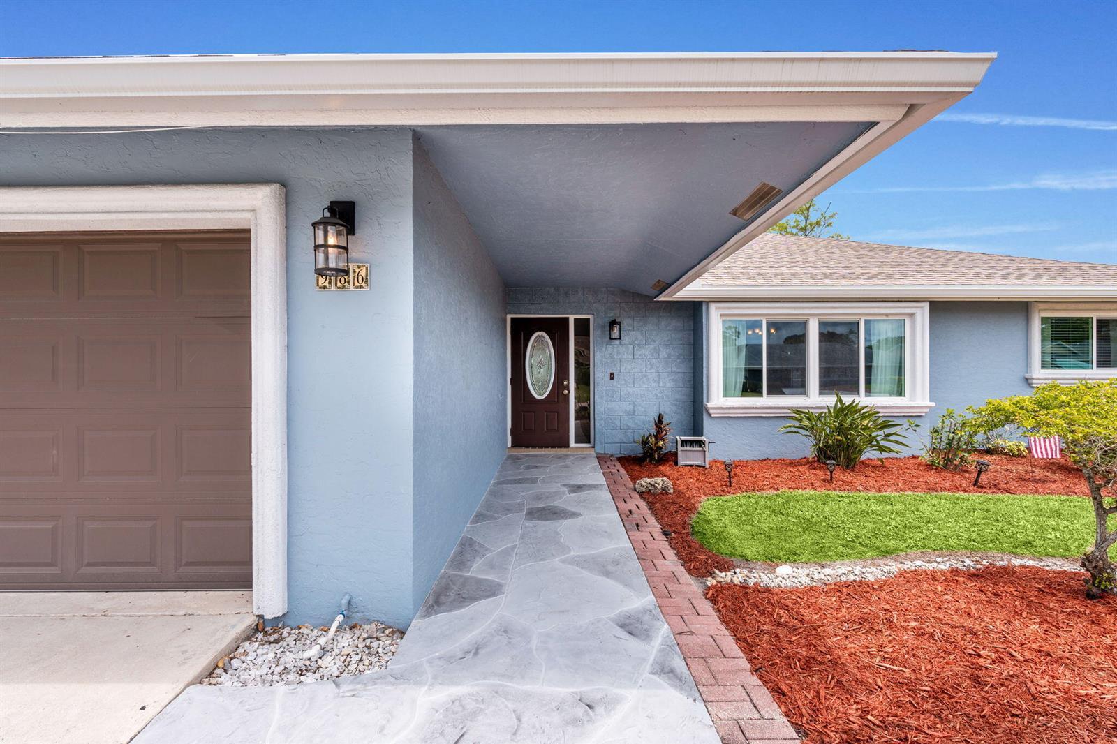986 Cherry Lane, Wellington FL 33414 photo 3