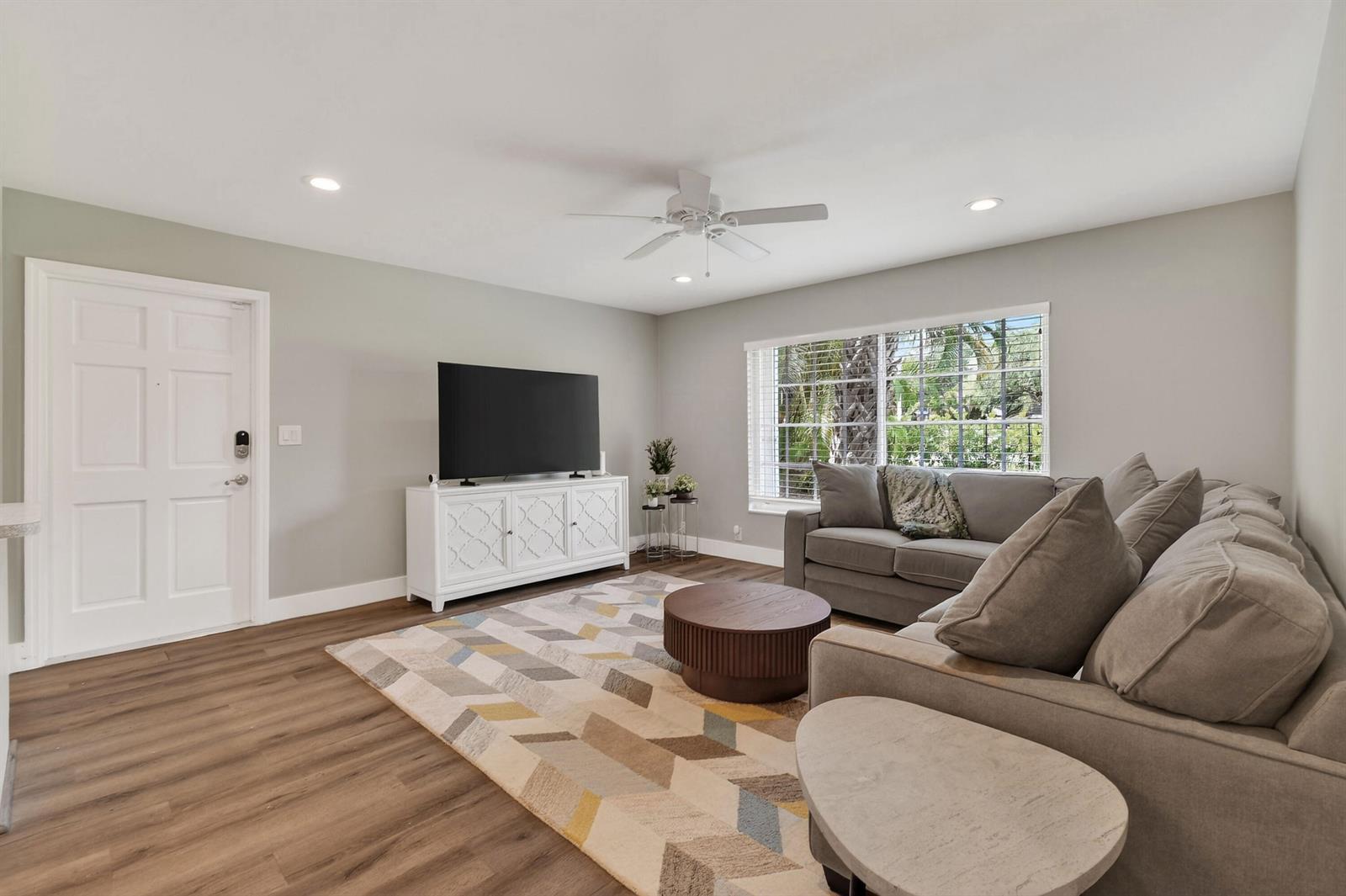 11521 Landing Place # E1, North Palm Beach FL 33408 photo 2