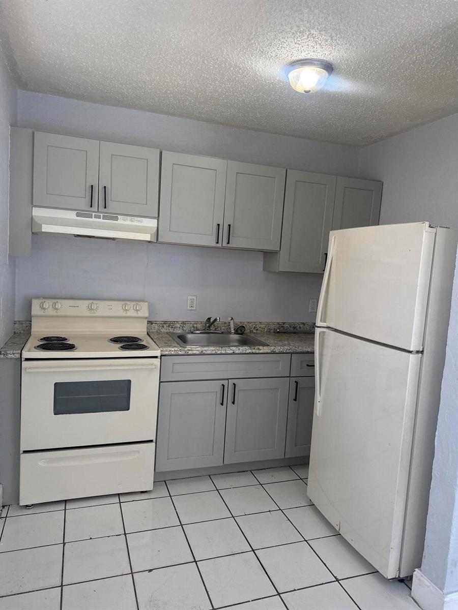 720 SW 7th Street # 4, Dania Beach FL 33004 photo 3