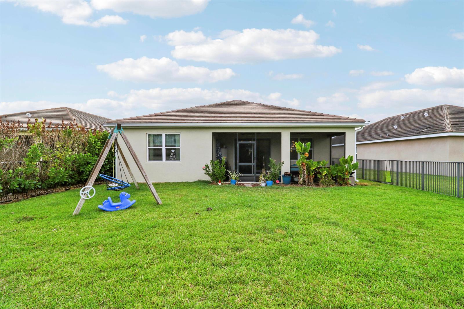 10511 SW Toren Way, Port St. Lucie FL 34987 photo 4