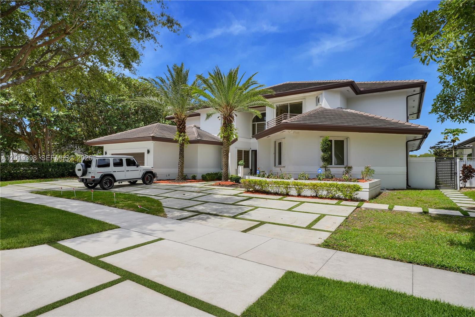 14332 Ardoch Pl, Miami Lakes FL 33016