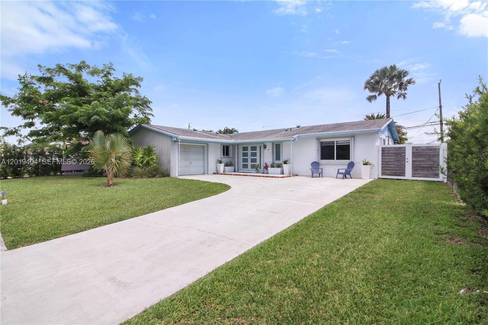 10455 SW 200th St, Cutler Bay FL 33157 photo 3