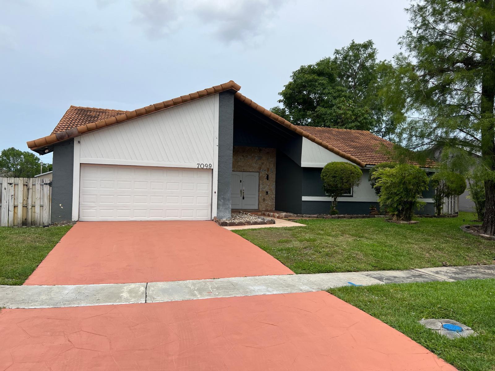 7099 NW 48th Court, Lauderhill FL 33319 photo 2