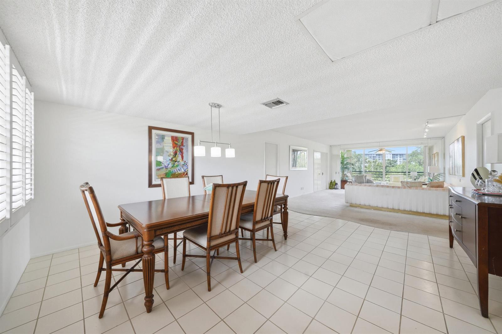 3800 Oaks Clubhouse Drive # 410, Pompano Beach FL 33069 photo 5