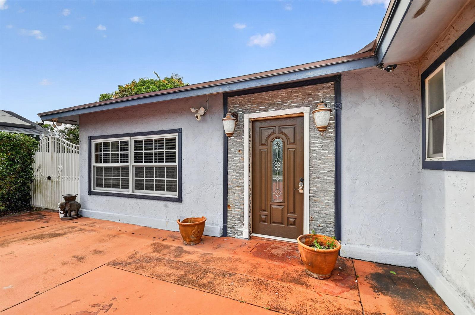 4033 Kent Avenue, FL 33461 photo 4
