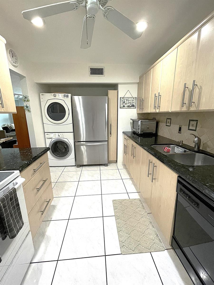 2431 Del Aire Boulevard # d, Delray Beach FL 33445 photo 3