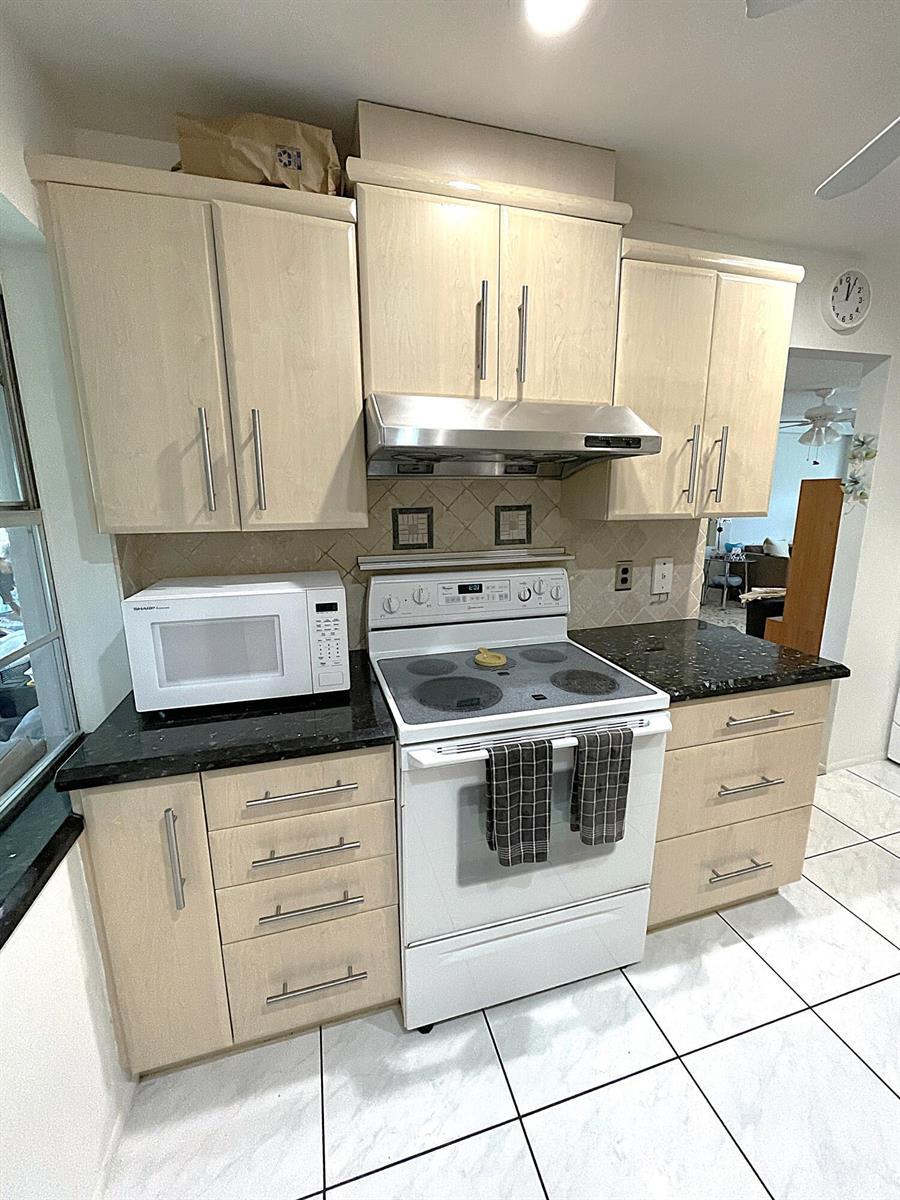 2431 Del Aire Boulevard # d, Delray Beach FL 33445 photo 4