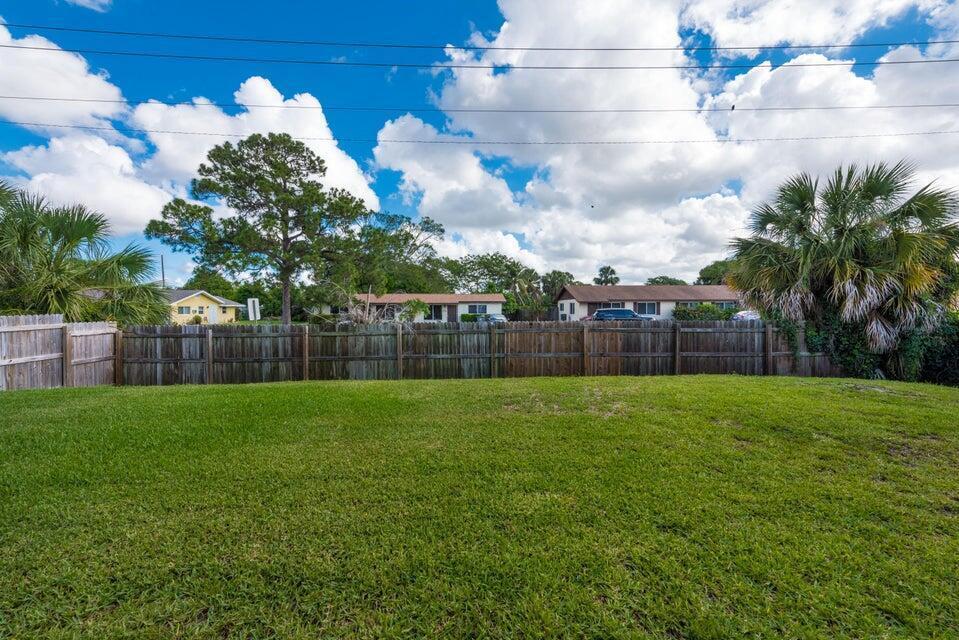 4743 Myla Lane, West Palm Beach FL 33417 photo 2
