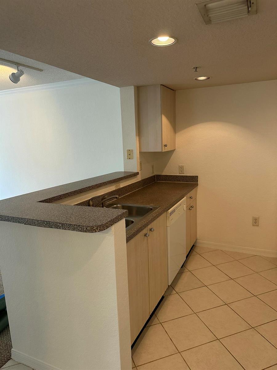 1801 N Flagler Drive # 212, West Palm Beach FL 33407 photo 3
