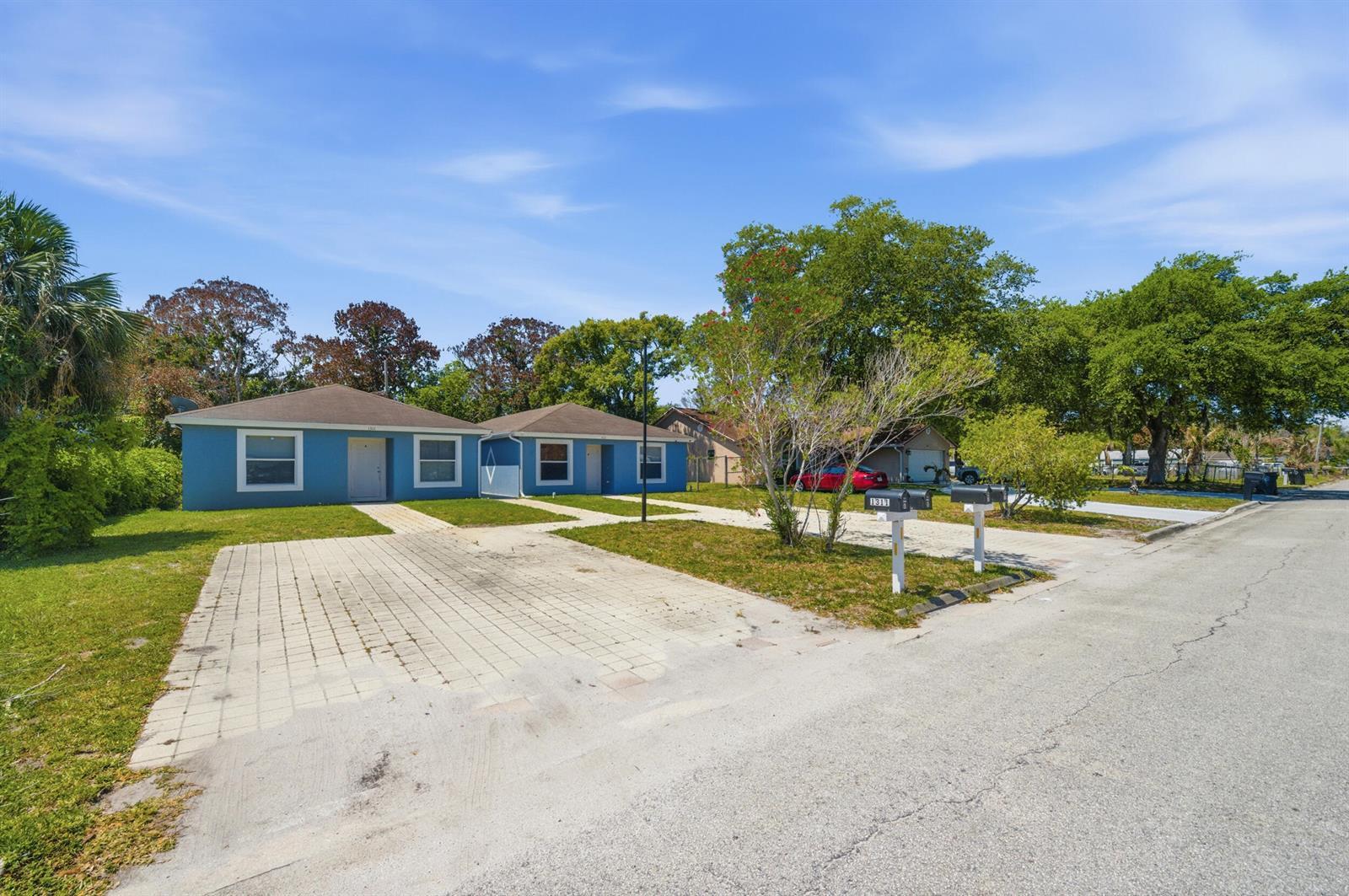 1311 Emerald Terrace, Fort Pierce FL 34950 photo 2