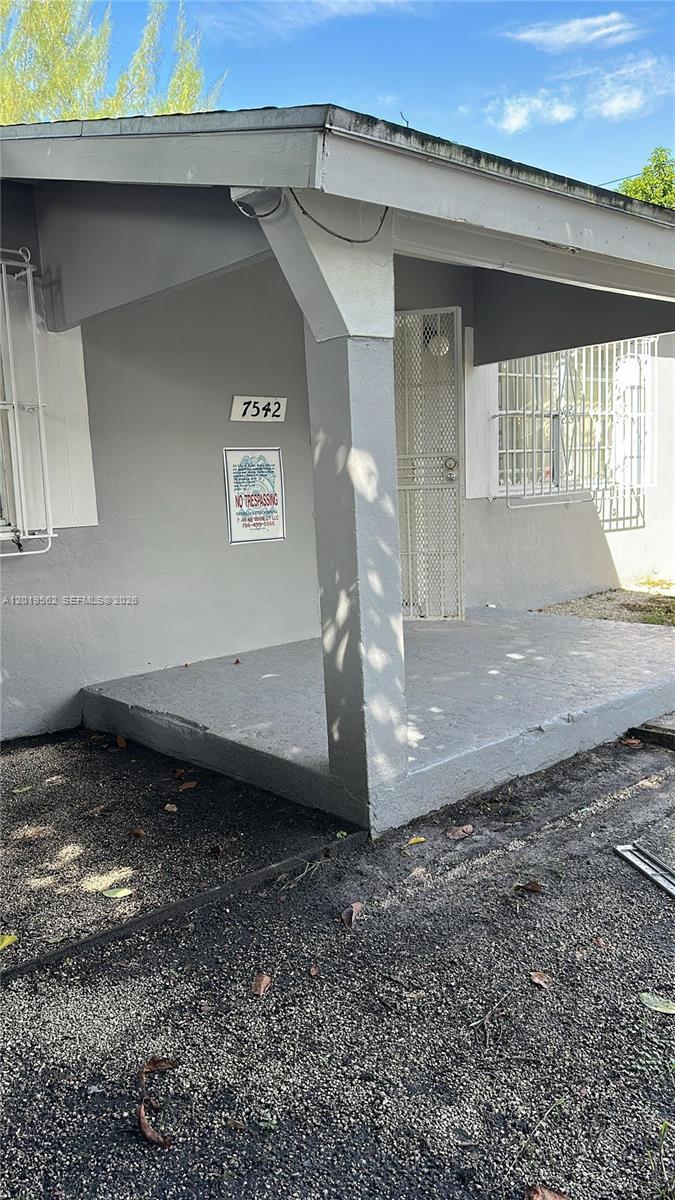 Miami, FL 33138 photo 3