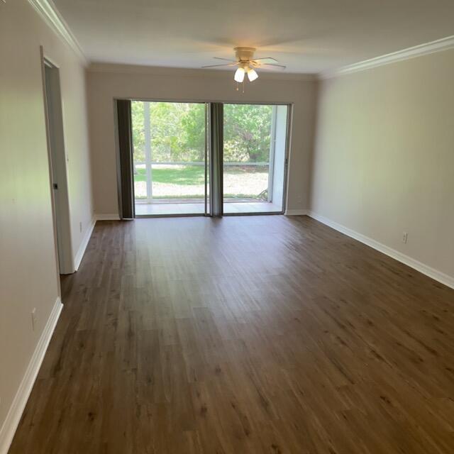 1900 S Kanner Hwy Highway Apt 102, Stuart FL 34994 photo 2