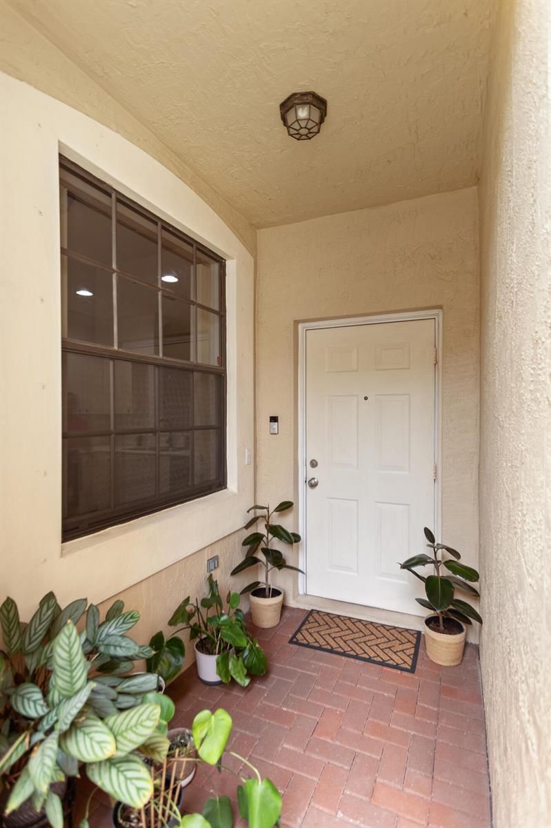 3915 Vista Grove Lane, Weston FL 33332 photo 3