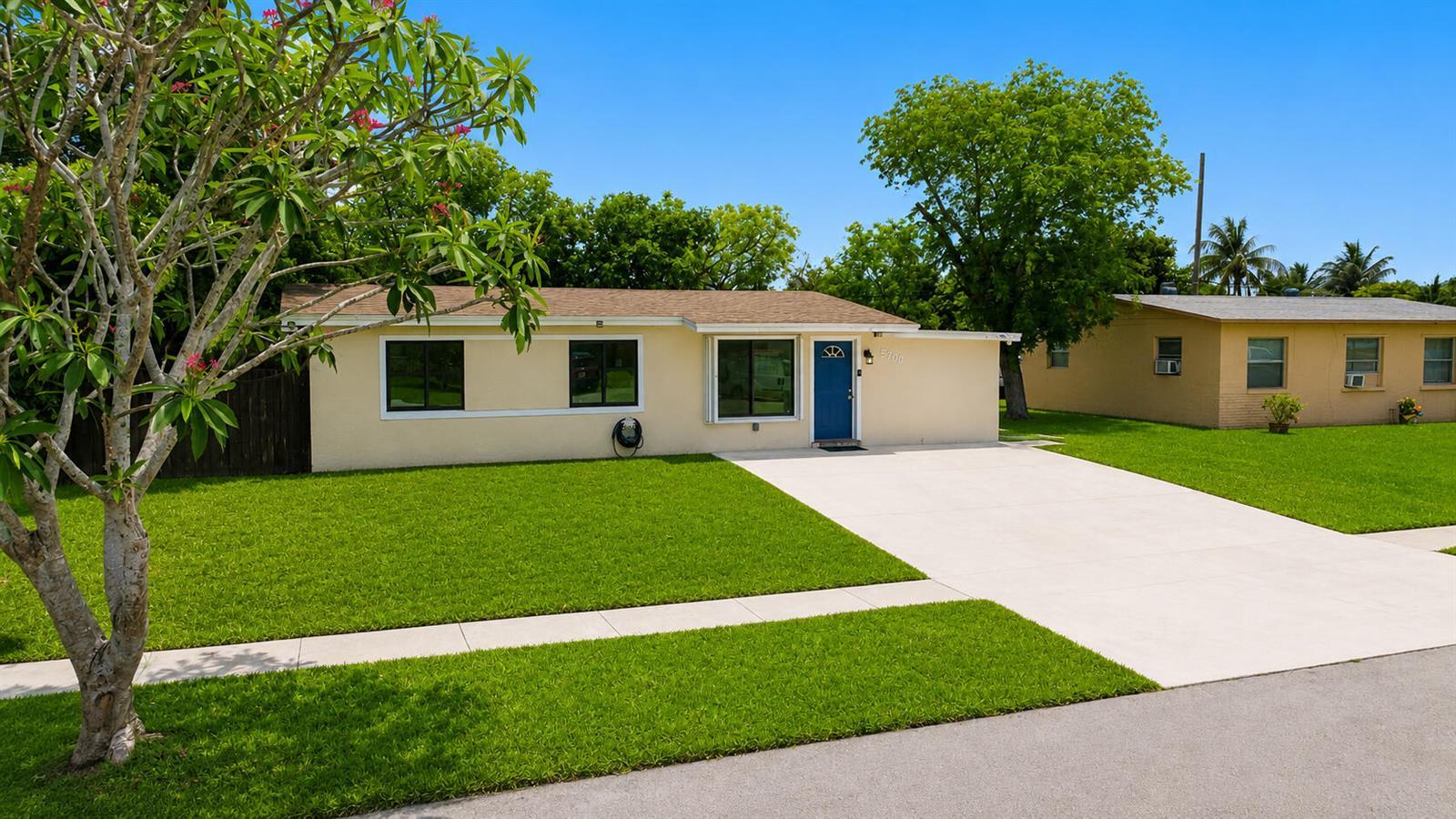 5700 SW 37 Court, Davie FL 33314 photo 3