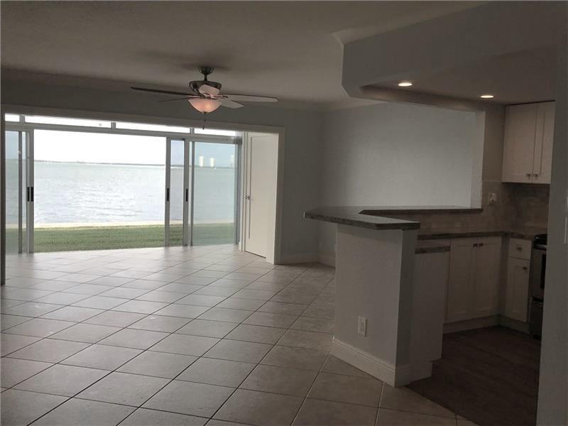 400 Wilma Circle # 105, Riviera Beach FL 33404 photo 3