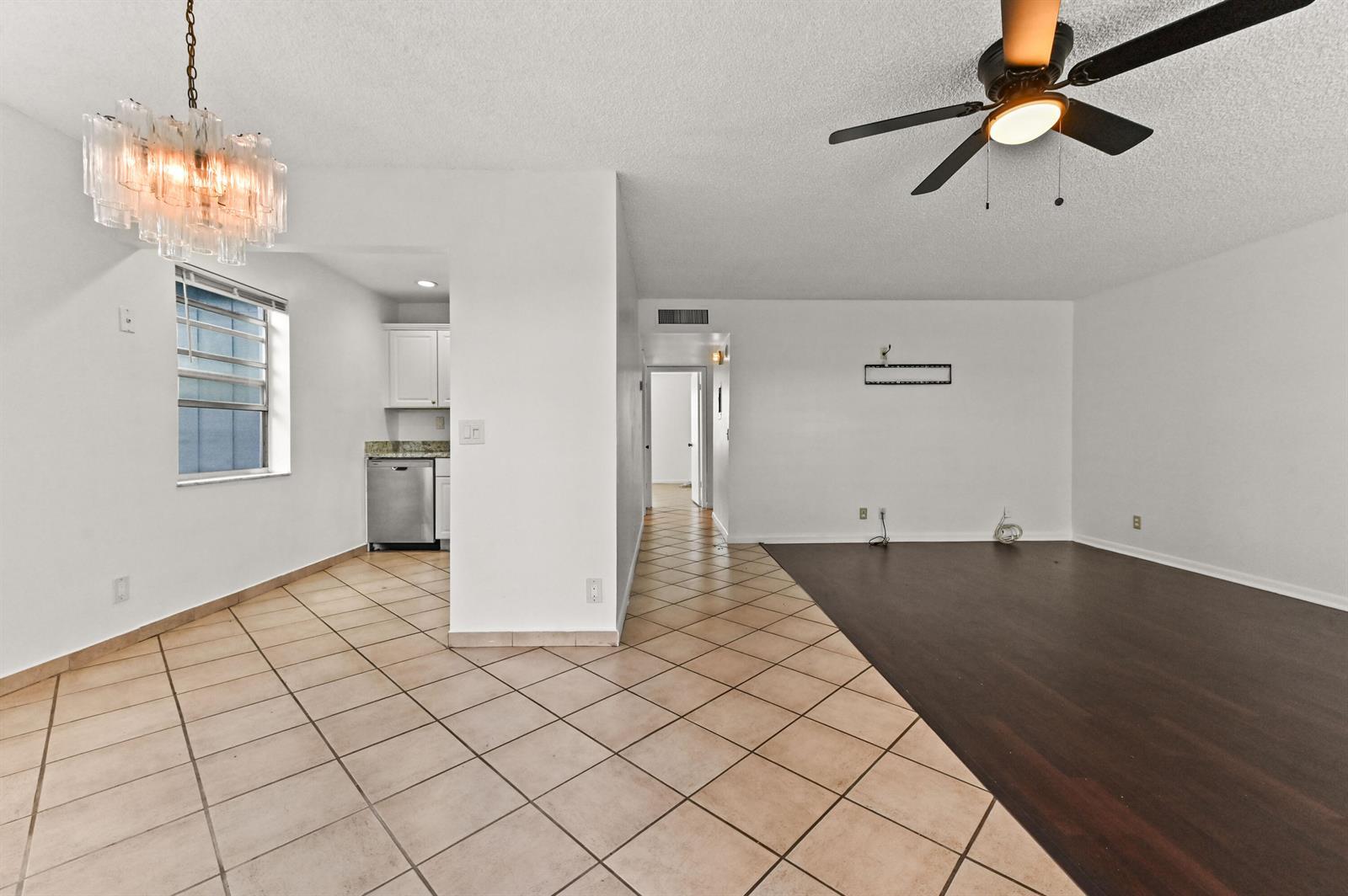 908 Normandy, Delray Beach FL 33484 photo 5