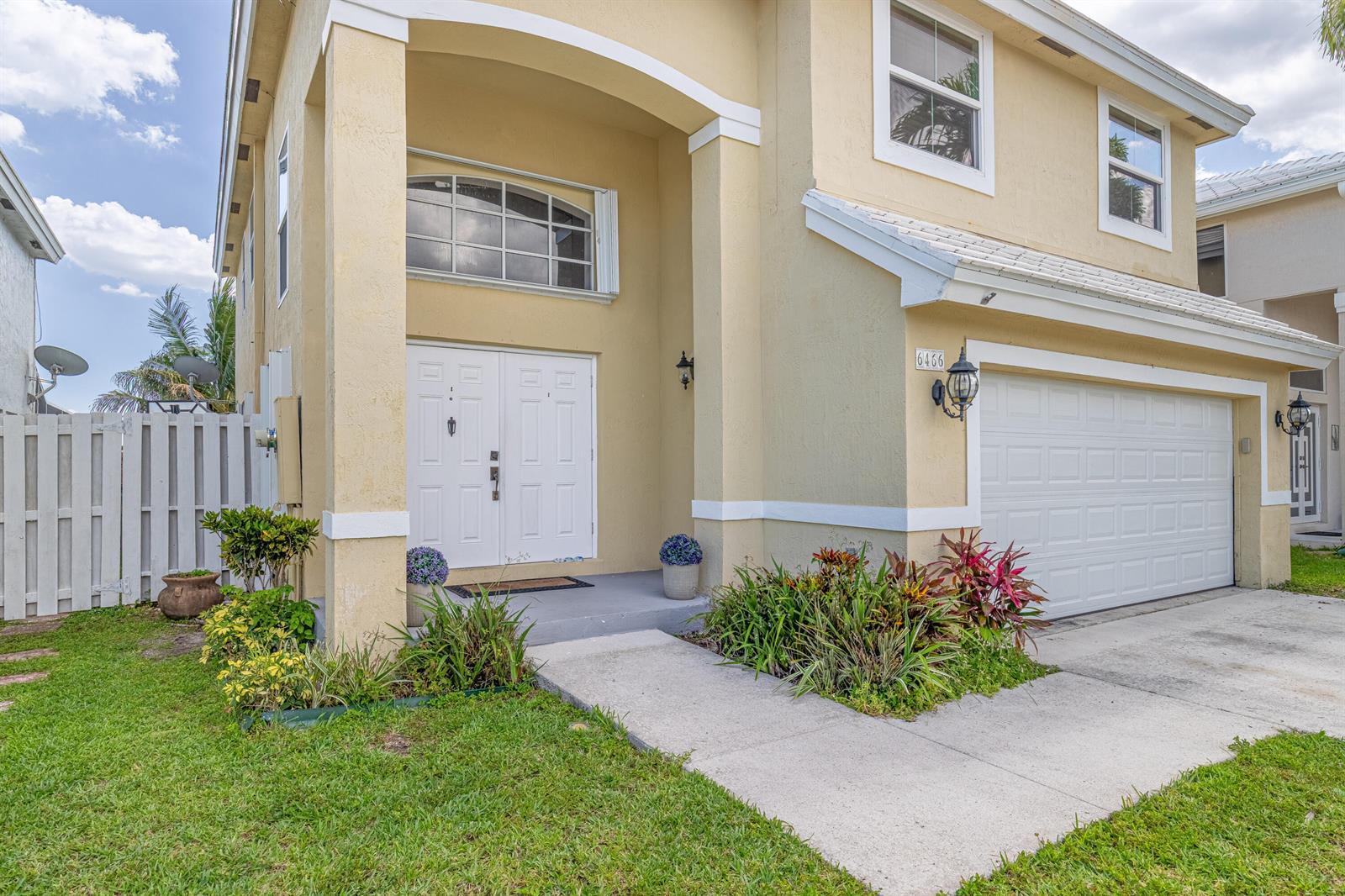 6466 Buena Vista Drive, Margate FL 33063 photo 3