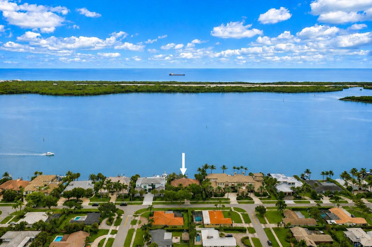 806 Lakeside Drive, North Palm Beach FL 33408