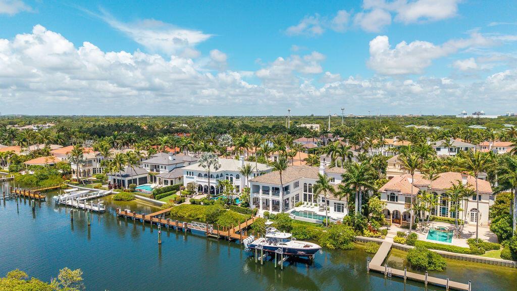 792 Harbour Isles Court, West Palm Beach FL 33410 photo 4