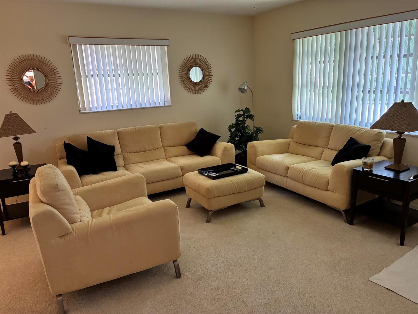 7304 NW 57th Drive, Tamarac FL 33321 photo 2
