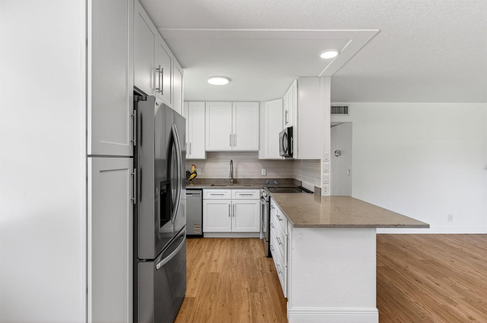 221 Waterford # J, Delray Beach FL 33446 photo 5