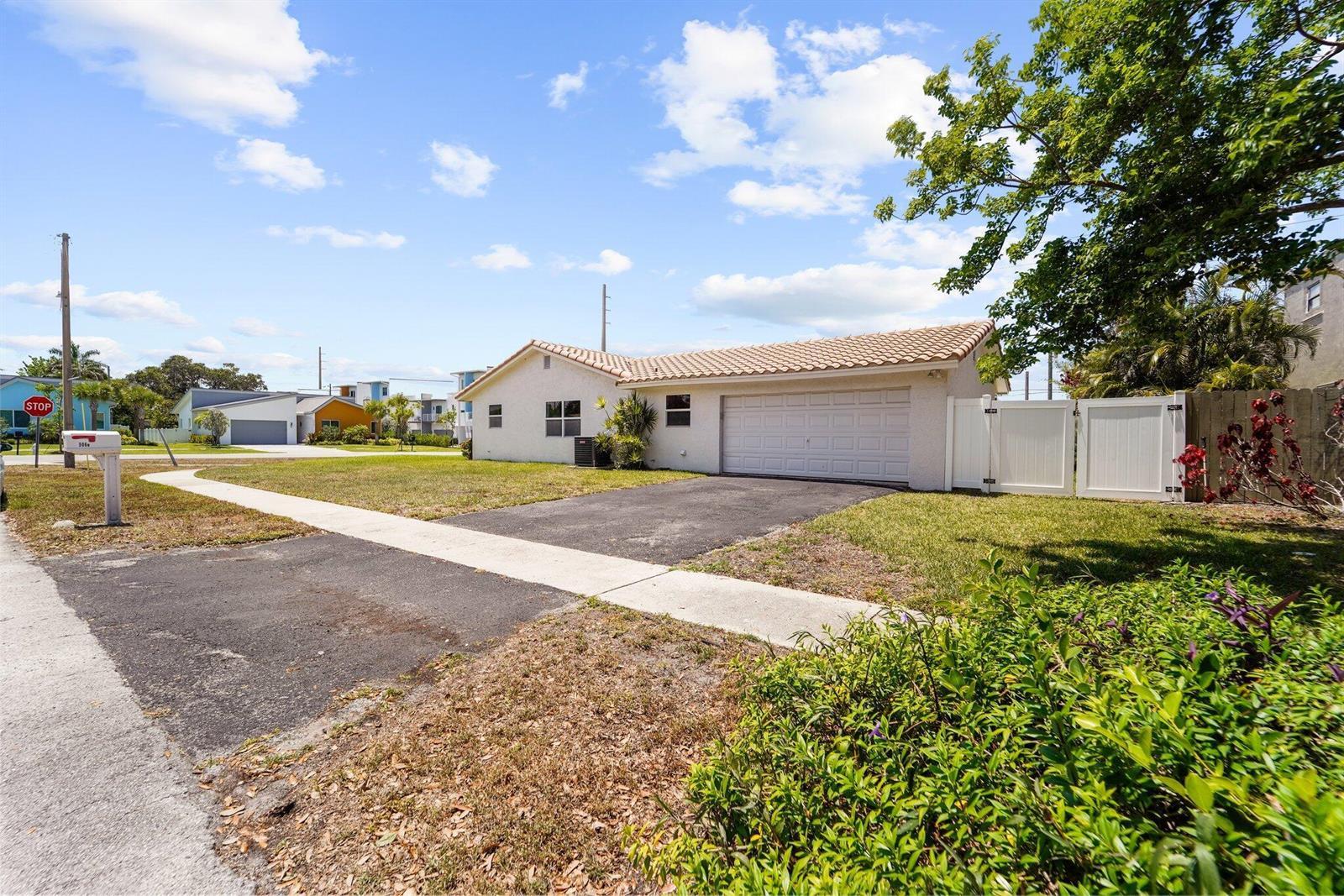 5066 NW 3rd Avenue, Boca Raton FL 33431 photo 3