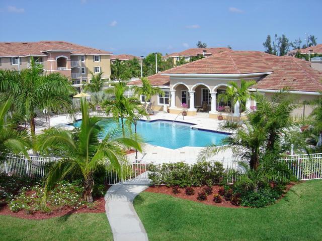 6559 Emerald Dunes Drive # 207, Royal Palm Beach FL 33411