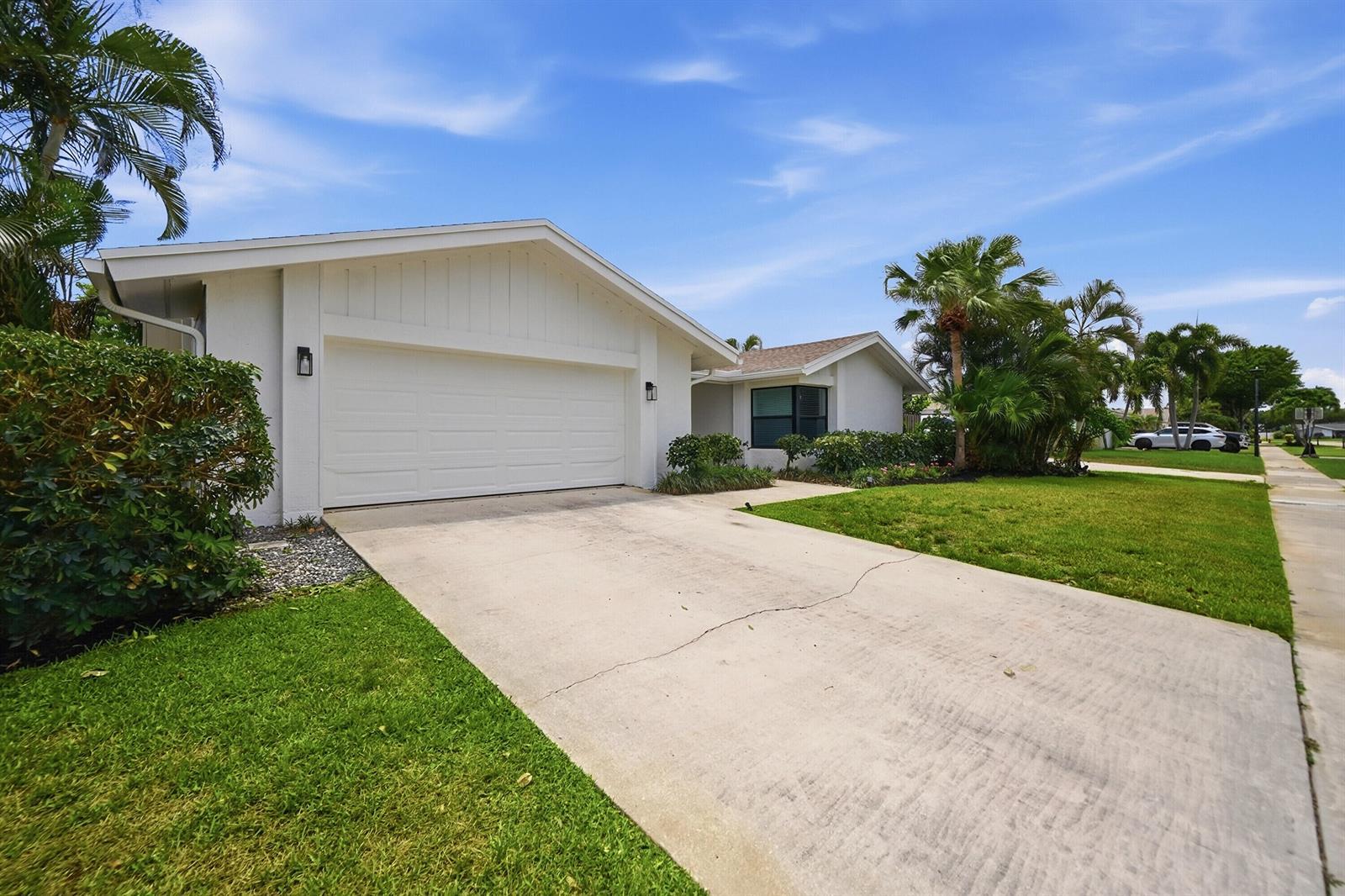 4178 Birchwood Drive, Boca Raton FL 33487 photo 2