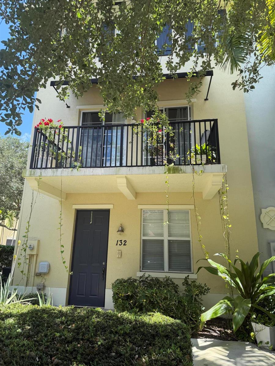 132 Greenwich Circle, Jupiter FL 33458
