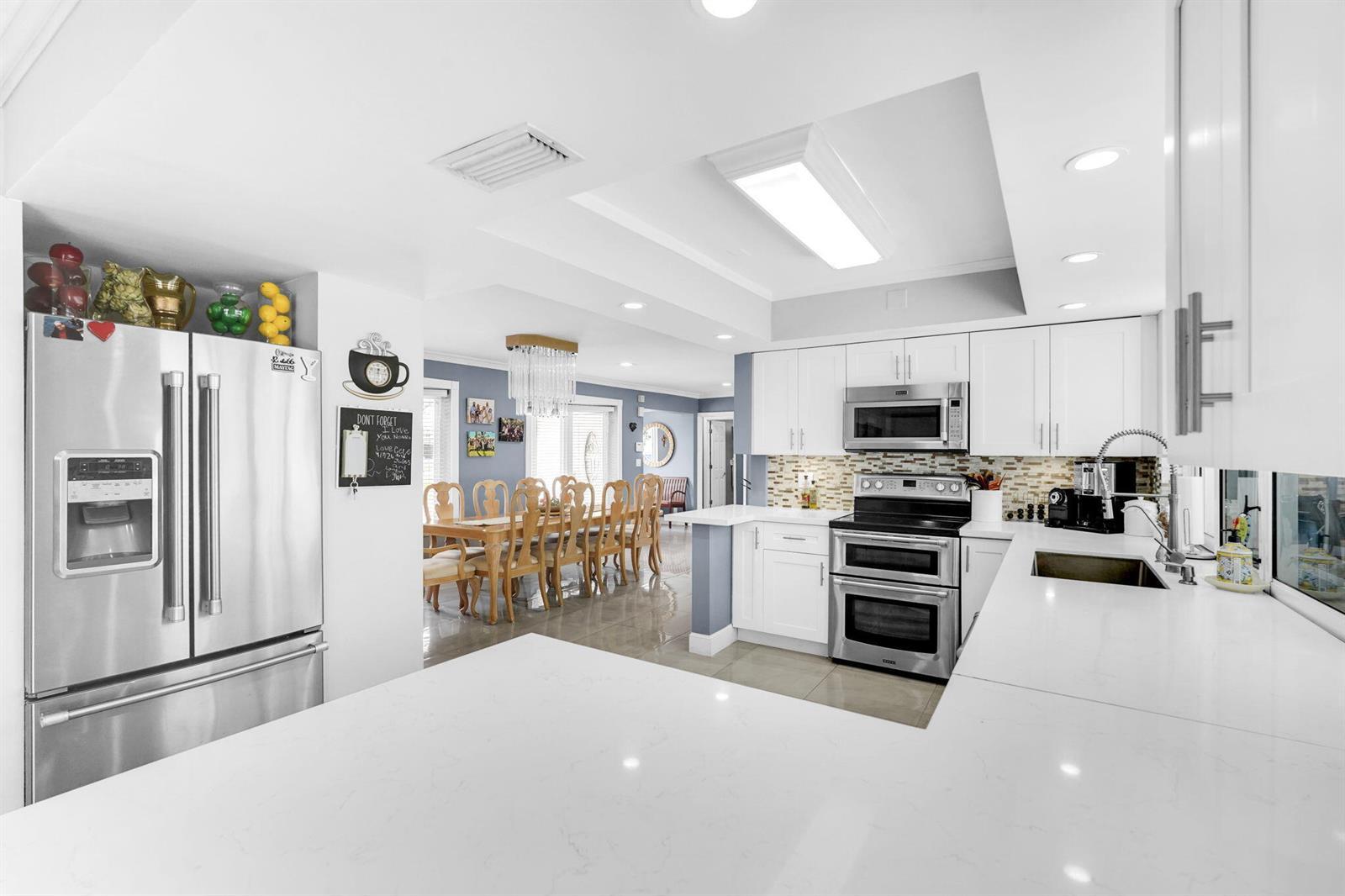 2156 Imperial Point Drive, Fort Lauderdale FL 33308 photo 3