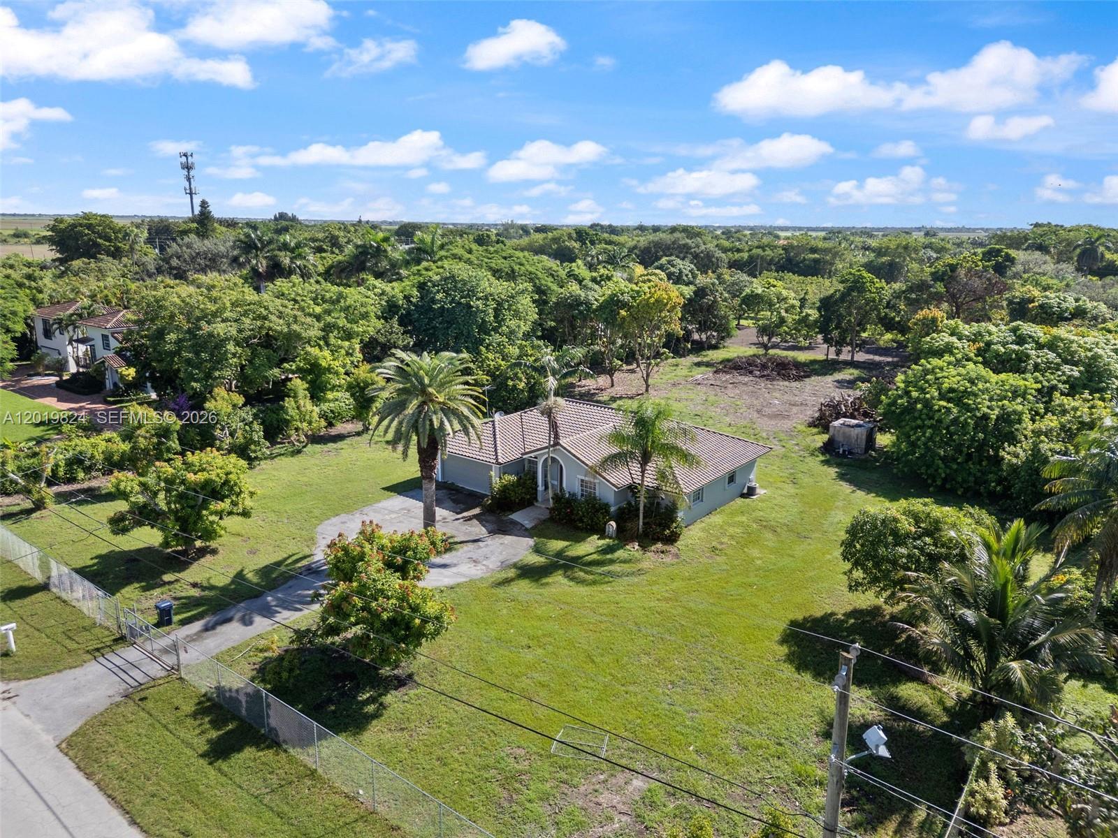 16035 SW 173rd Ave, Miami FL 33187 photo 2