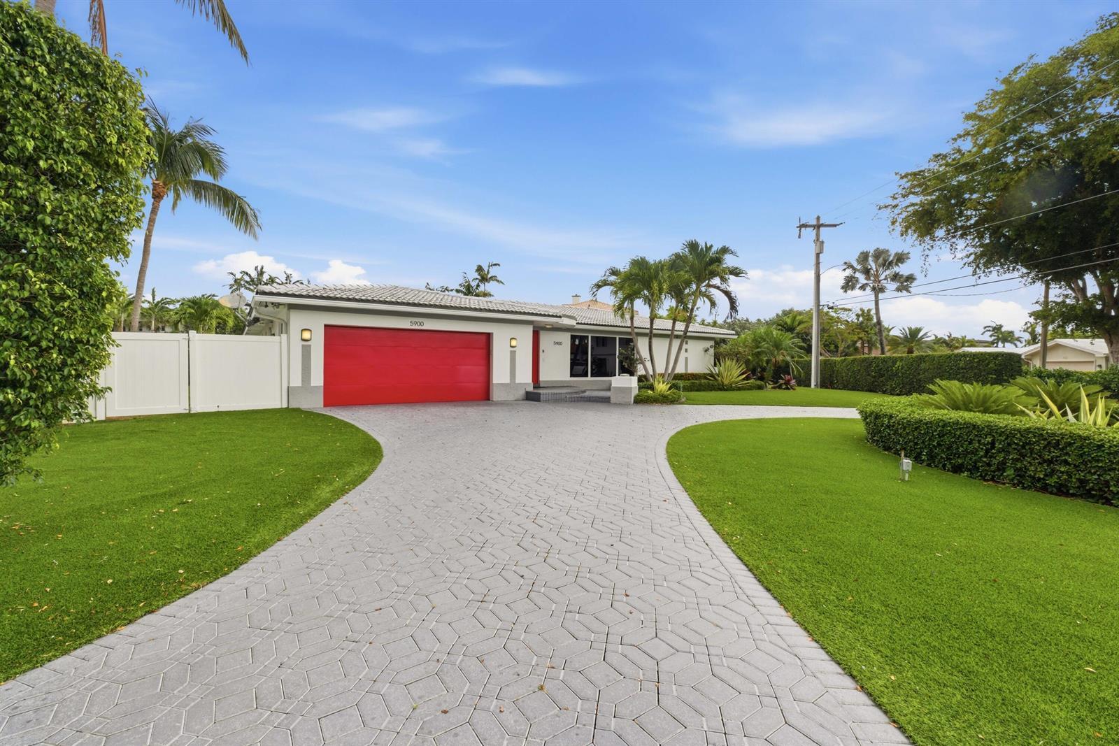 5900 Bayview Drive, Fort Lauderdale FL 33308 photo 2