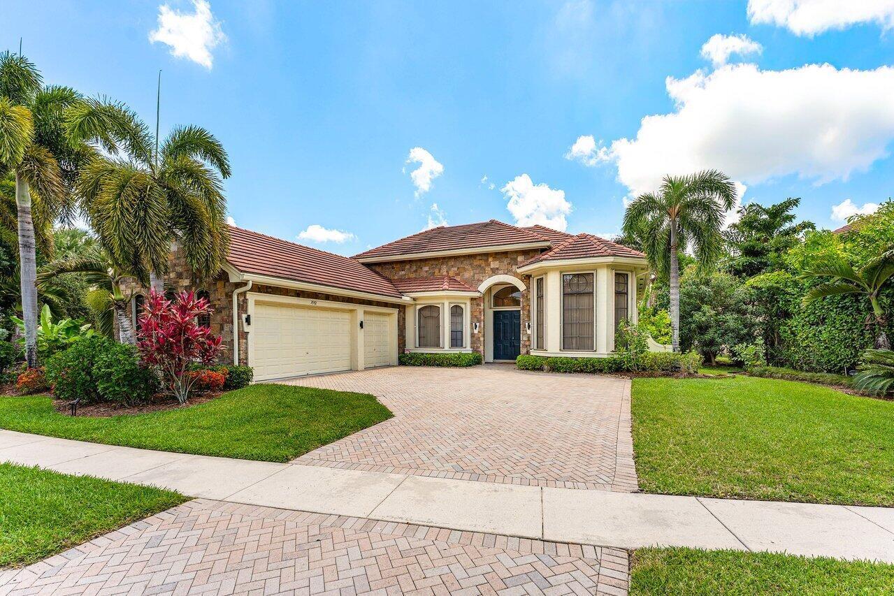 3592 Collonade Drive, Wellington FL 33449 photo 3