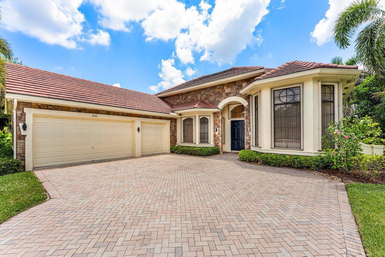 3592 Collonade Drive, Wellington FL 33449 photo 4