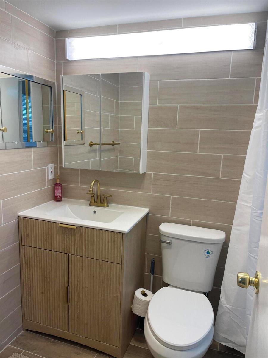 188 Cambridge H, West Palm Beach FL 33417 photo 3