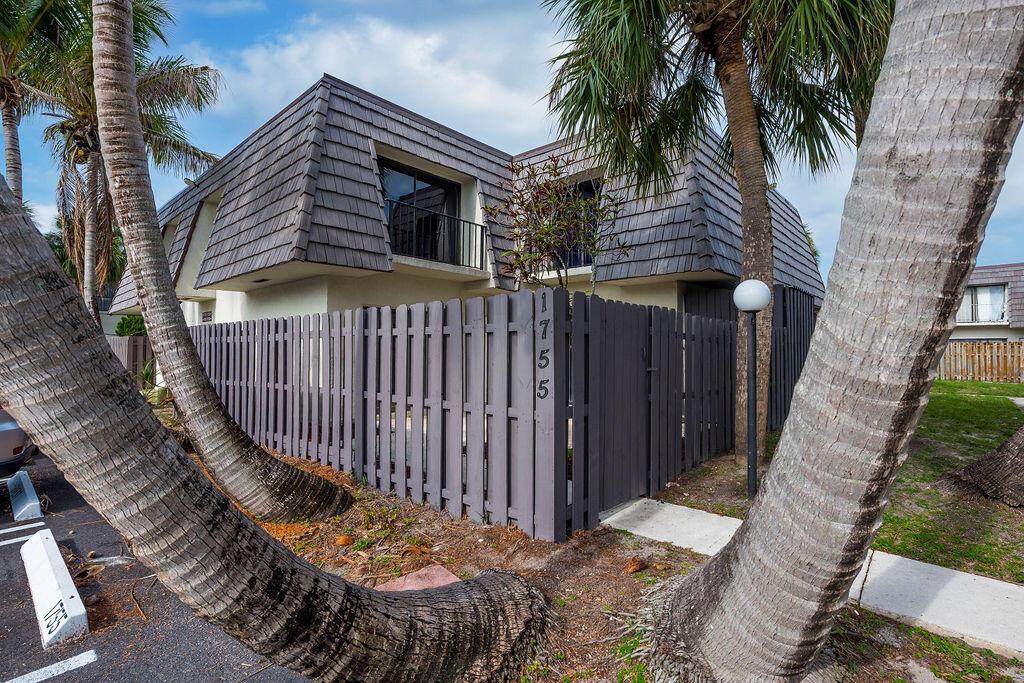 1755 N Congress Avenue, West Palm Beach FL 33401