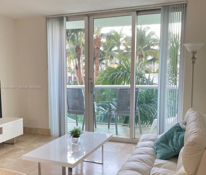 3801 S Ocean Dr # 2Q, Hollywood FL 33019