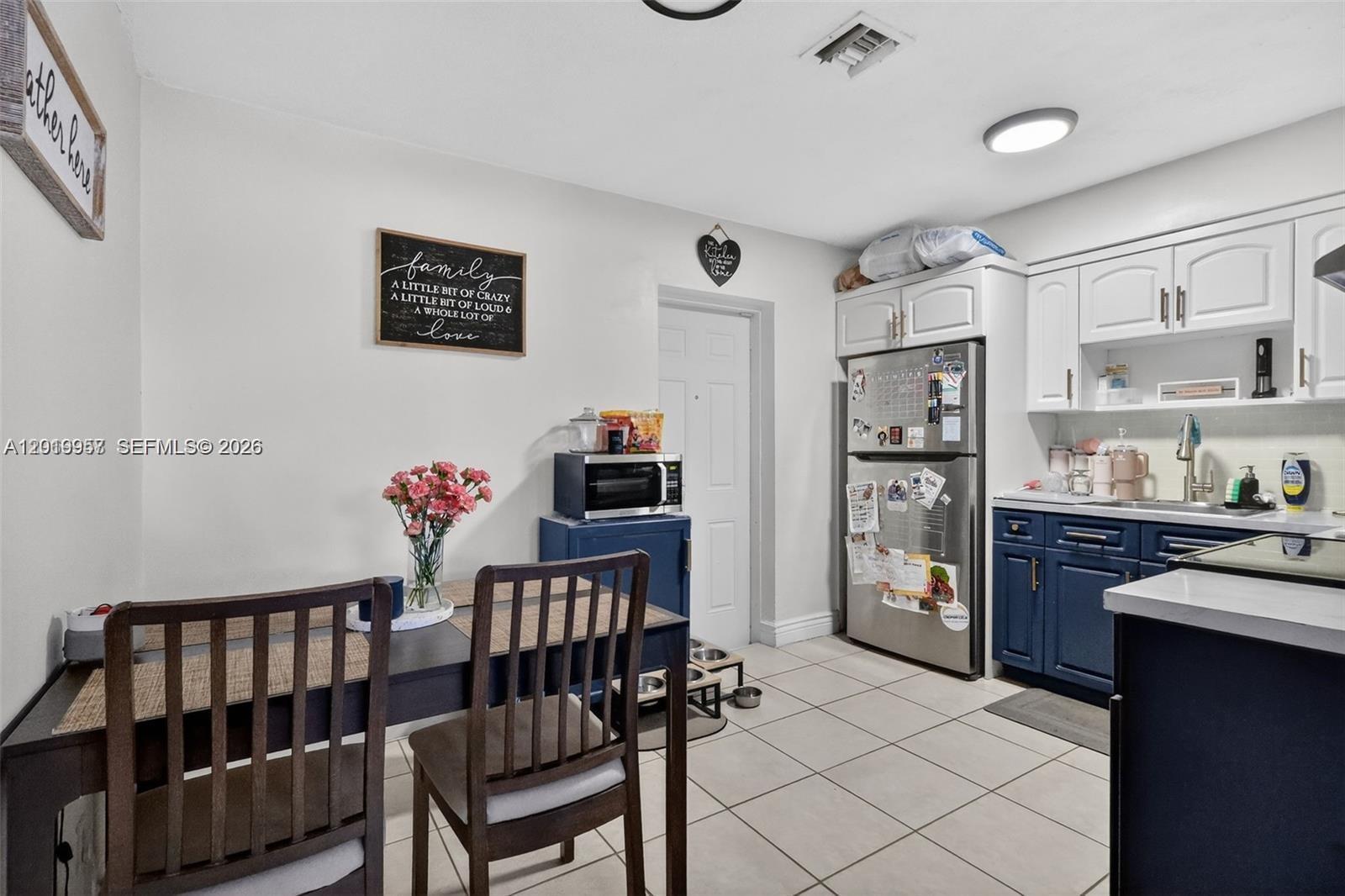 6791 Scott St, Hollywood FL 33024 photo 3