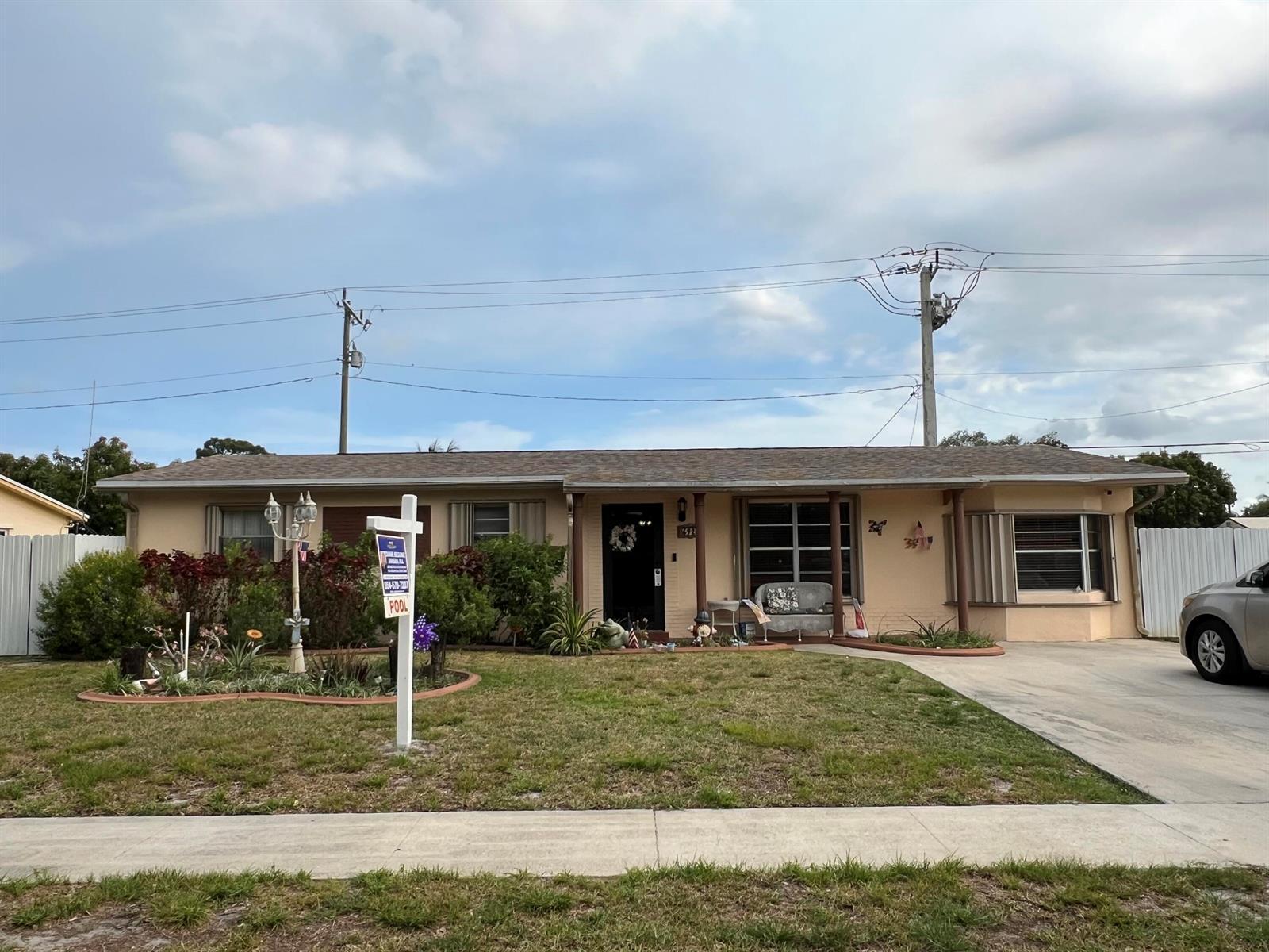 6920 SW 8th Street, Pembroke Pines FL 33023