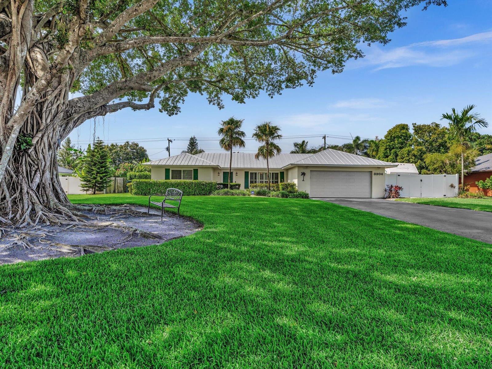 3904 Lowson Boulevard, Delray Beach FL 33445 photo 2