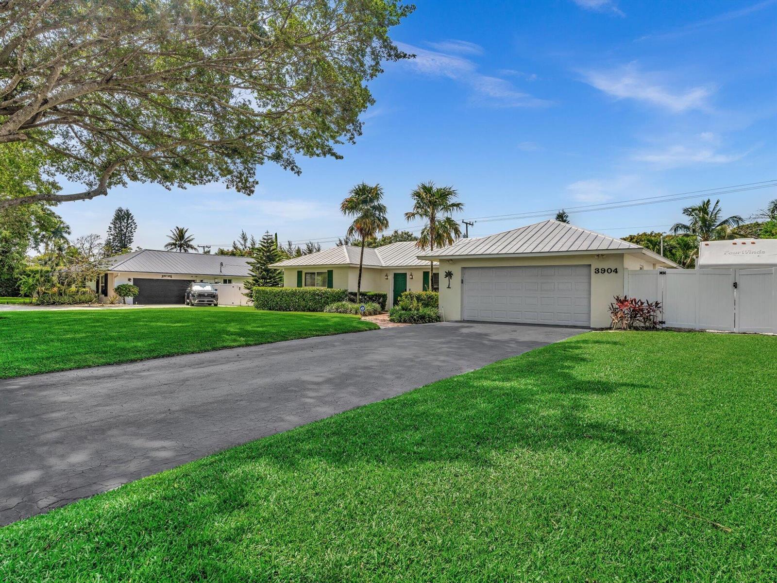 3904 Lowson Boulevard, Delray Beach FL 33445 photo 4